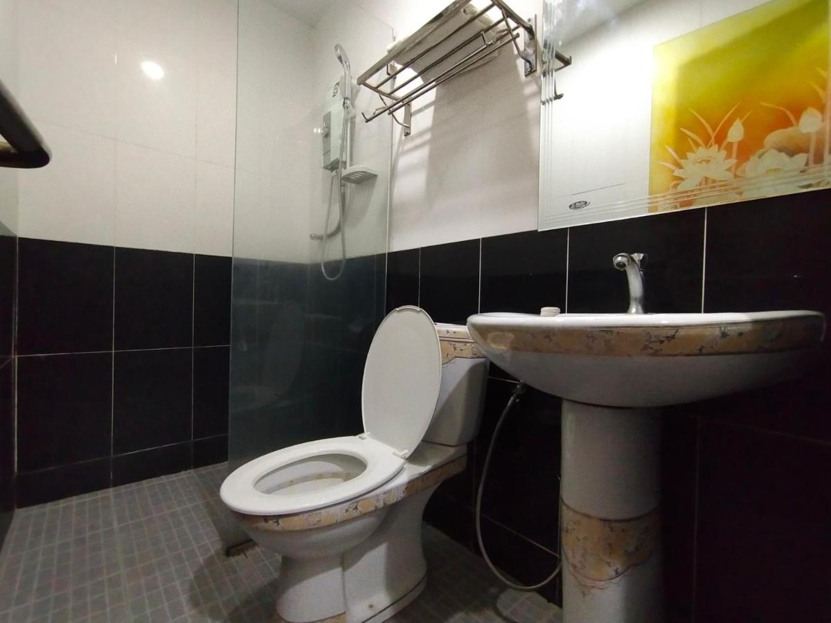 Oyo 90248 Kapitan Inn Bintulu Kültér fotó