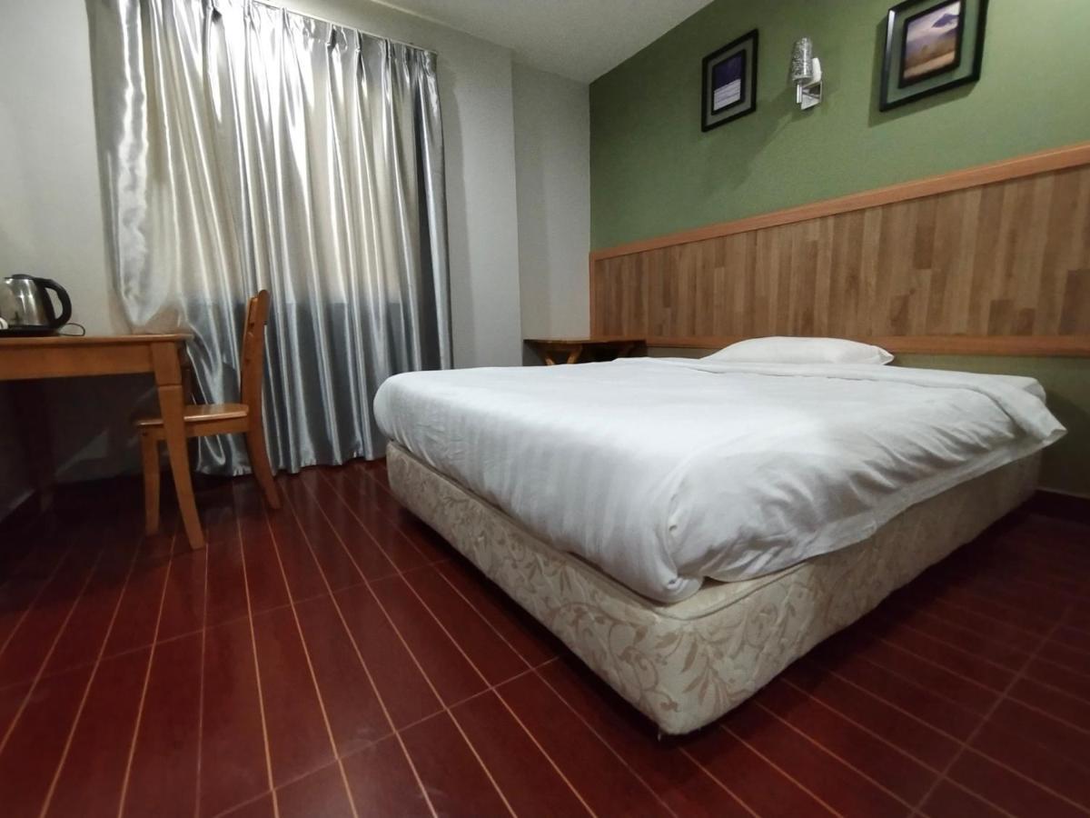 Oyo 90248 Kapitan Inn Bintulu Kültér fotó