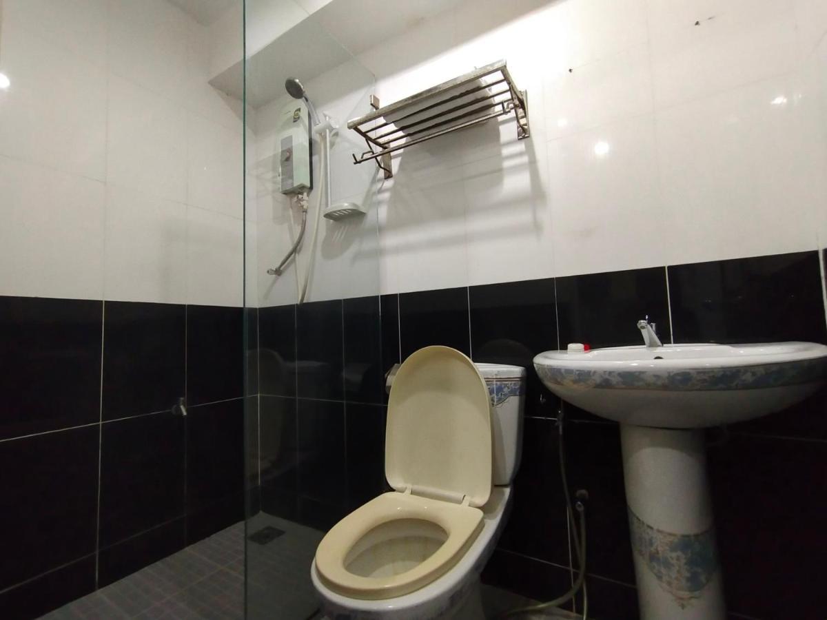 Oyo 90248 Kapitan Inn Bintulu Kültér fotó
